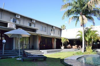 Elephant Springs Hotel 3*