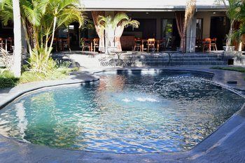 Elephant Springs Hotel 3*