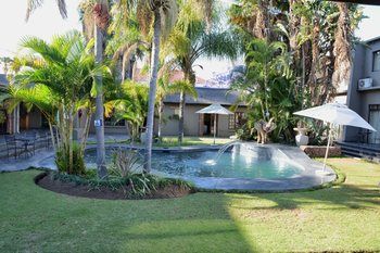 Elephant Springs Hotel 3*