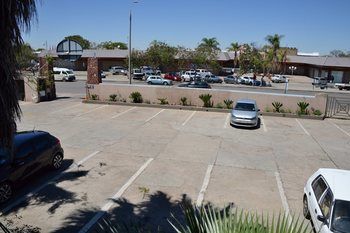 Elephant Springs Hotel 3*