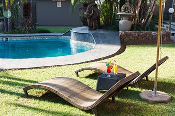 Elephant Springs Hotel 3*