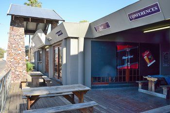 Elephant Springs Hotel 3*
