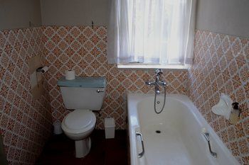 Elephant Springs Hotel 3*