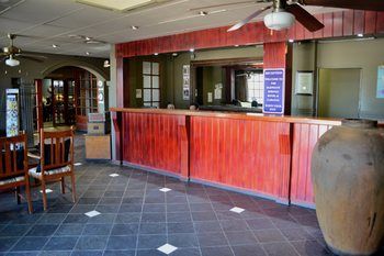 Elephant Springs Hotel 3*