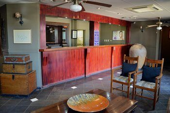 Elephant Springs Hotel 3*