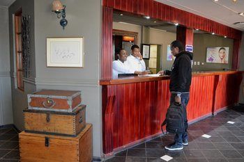 Elephant Springs Hotel 3*