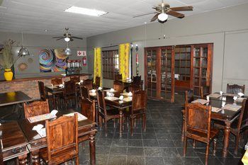 Elephant Springs Hotel 3*