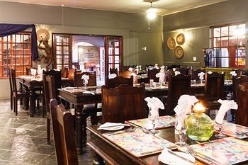 Elephant Springs Hotel 3*