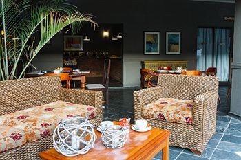 Elephant Springs Hotel 3*