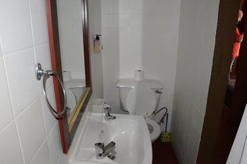 Elephant Springs Hotel 3*