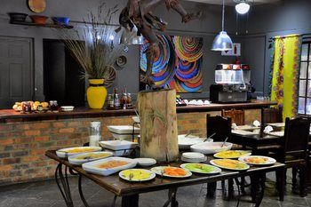 Elephant Springs Hotel 3*