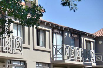Elephant Springs Hotel 3*