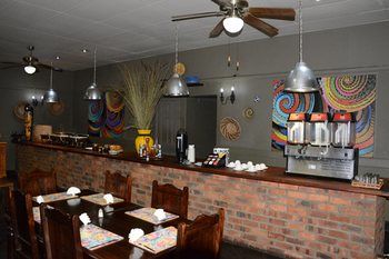 Elephant Springs Hotel 3*