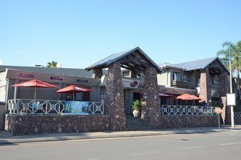 Elephant Springs Hotel 3*