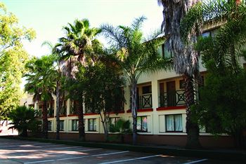 Elephant Springs Hotel 3*