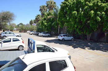 Elephant Springs Hotel 3*