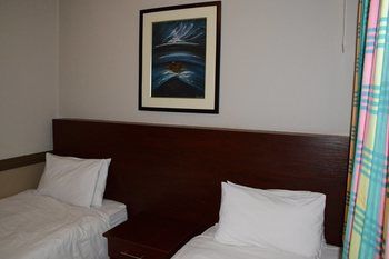 Elephant Springs Hotel 3*