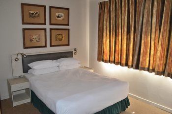 Elephant Springs Hotel 3*