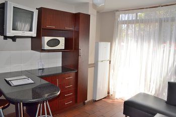 Elephant Springs Hotel 3*