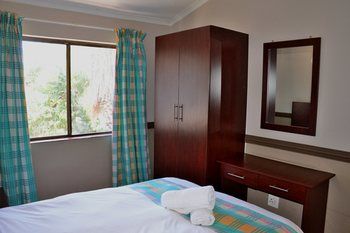 Elephant Springs Hotel 3*