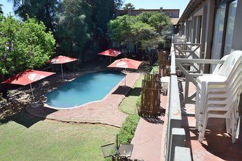 Elephant Springs Hotel 3*