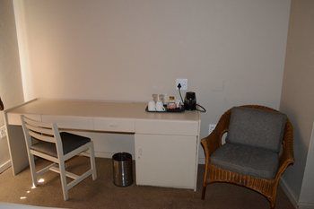 Elephant Springs Hotel 3*