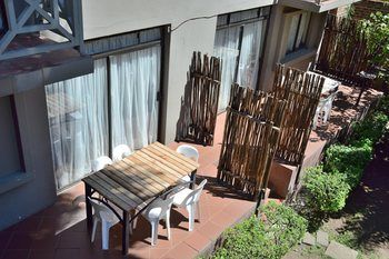Elephant Springs Hotel 3*