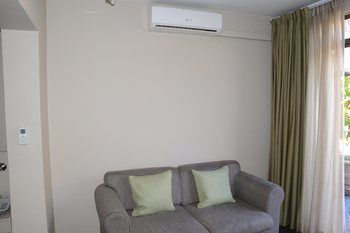 Elephant Springs Hotel 3*
