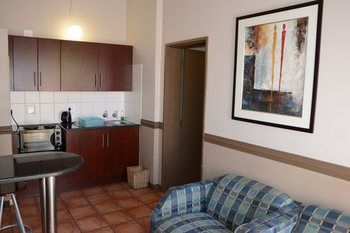 Elephant Springs Hotel 3*