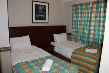 Elephant Springs Hotel 3*