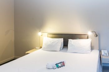 Elephant Springs Hotel 3*