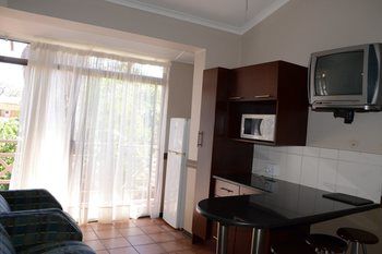 Elephant Springs Hotel 3*