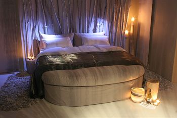 Clifftop Exclusive Safari Hideaway 5*