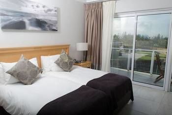 The Point Hotel & Spa 4*