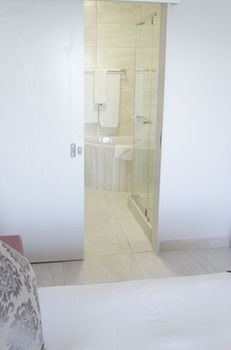 The Point Hotel & Spa 4*