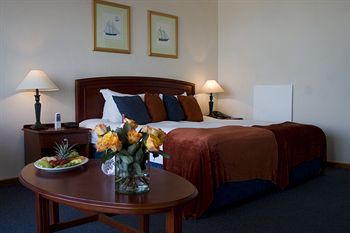The Point Hotel & Spa 4*