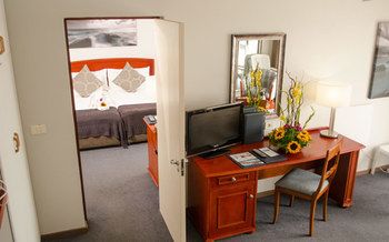 The Point Hotel & Spa 4*
