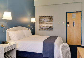 Saldanha Bay Hotel 3*