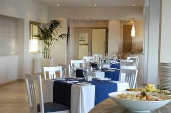 Saldanha Bay Hotel 3*