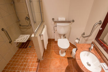 Town Lodge George 3*