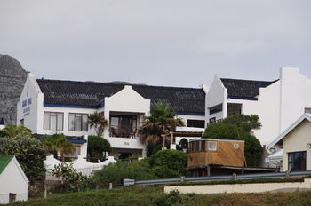 Saxon Lodge 0*