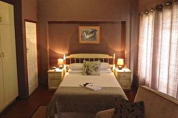 Saxon Lodge 0*