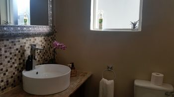 Saxon Lodge 0*