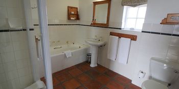 The Farmhouse Hotel 4*