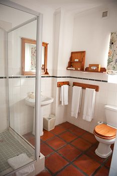 The Farmhouse Hotel 4*