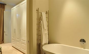 aha The Rex Hotel 4*