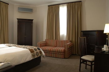 Worcester Cumberland Hotel 3*