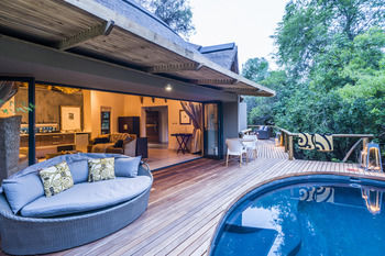 AM Lodge 0*