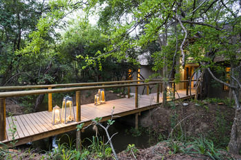 AM Lodge 0*