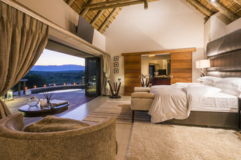 AM Lodge 0*